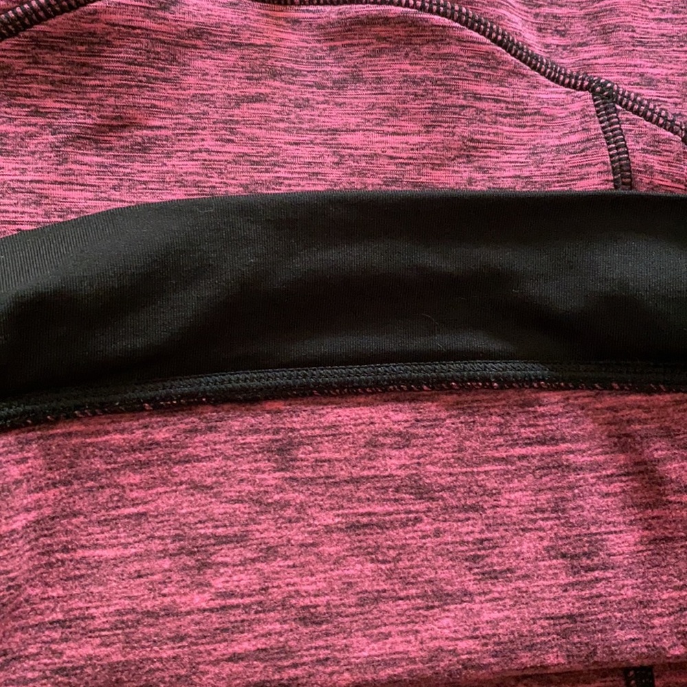 Pink black Marc pull over - Picture 4 of 4
